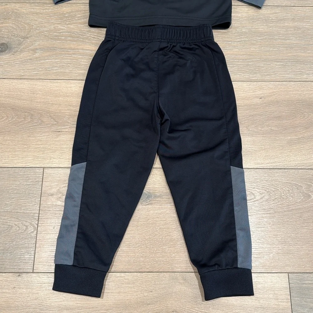 NIKE KIDS Gray Black Color Block Dri-Fit Full Zip Jacket Jogger 2-Piece Set 4T‎